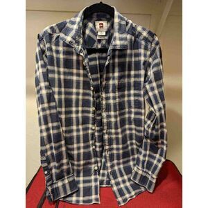 Quiksilver Men's M long sleeve button front shirt